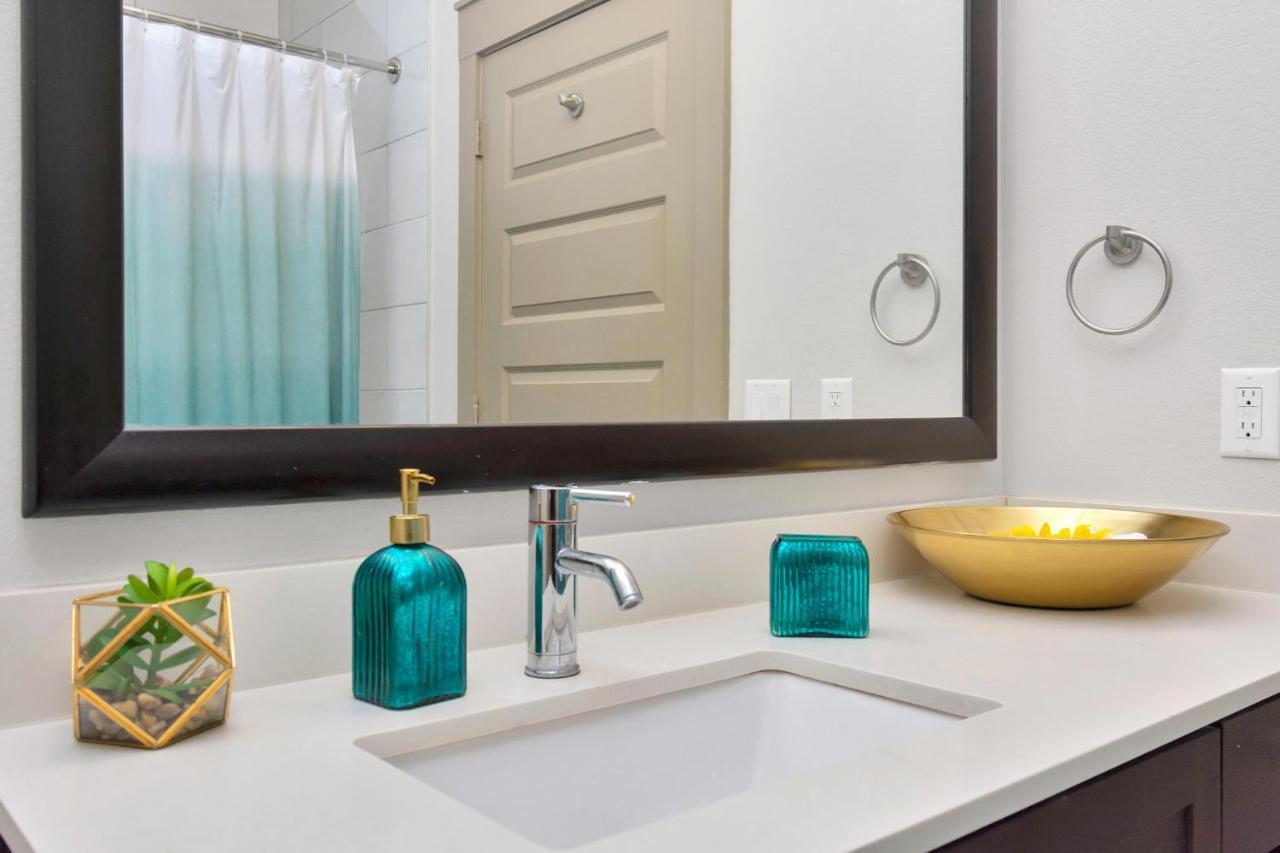 U1 Penthouse Downtown Houston Rental Car Available Apt 1Br 1Bth Gym Sleep Good Bagian luar foto